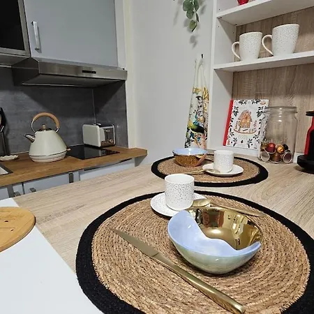 Apartment Le Vieux Marche - Cosy Et Central *
