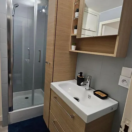 Le Vieux Marche - Cosy Et Central Apartment *